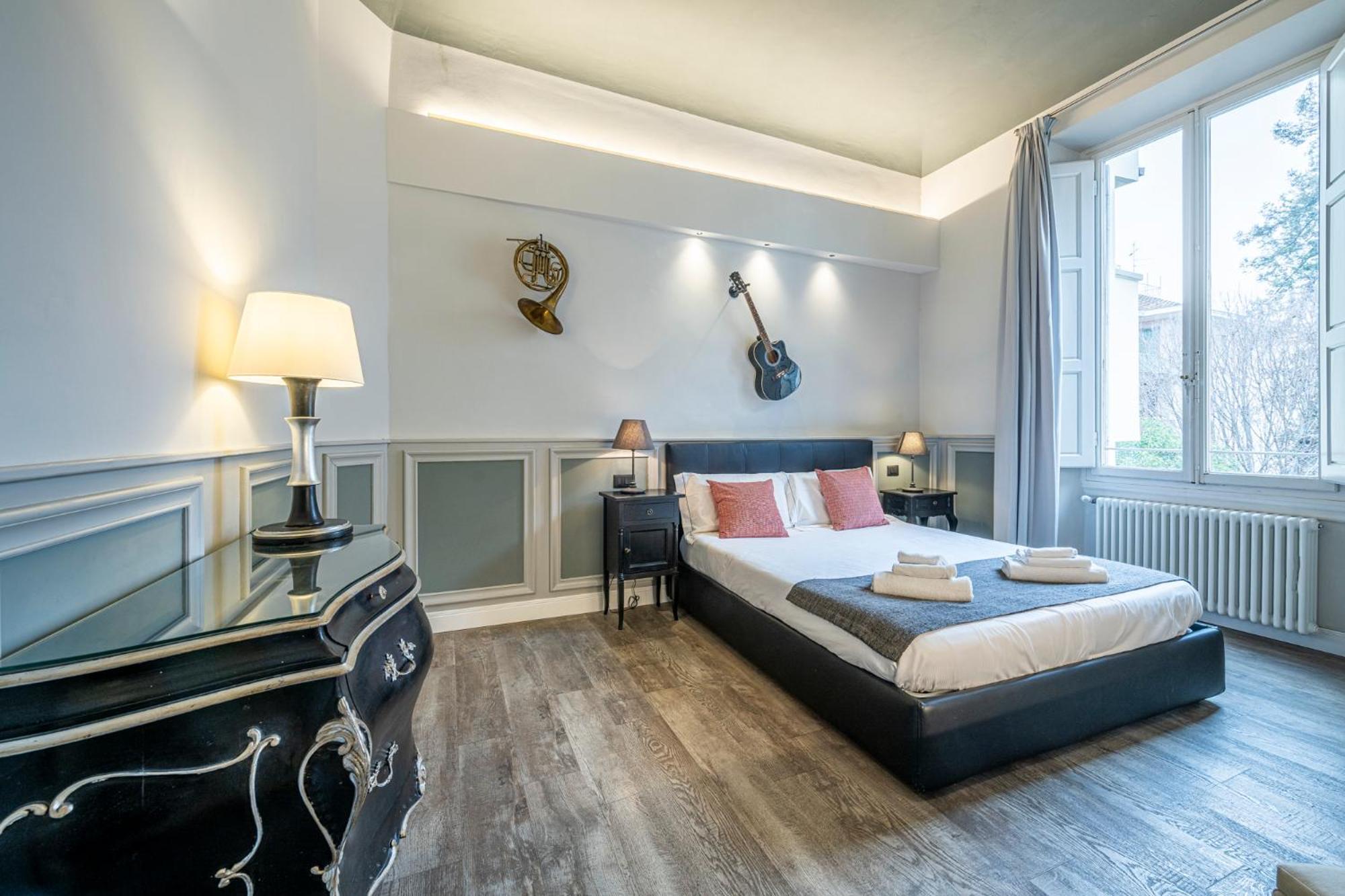 פירנצה Cherubini Palace Thematic Apartment מראה חיצוני תמונה
