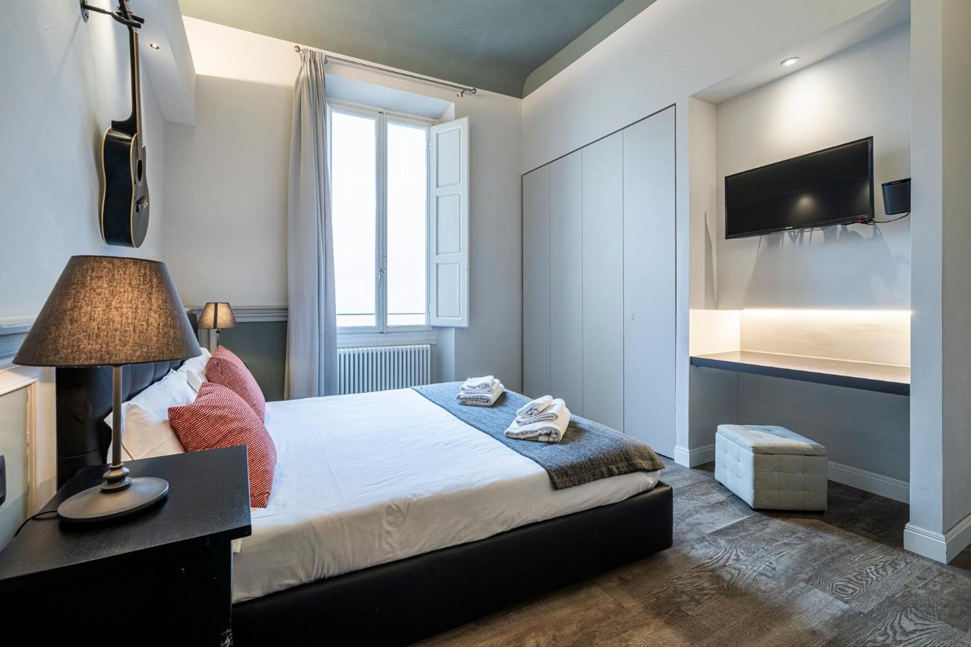 פירנצה Cherubini Palace Thematic Apartment מראה חיצוני תמונה