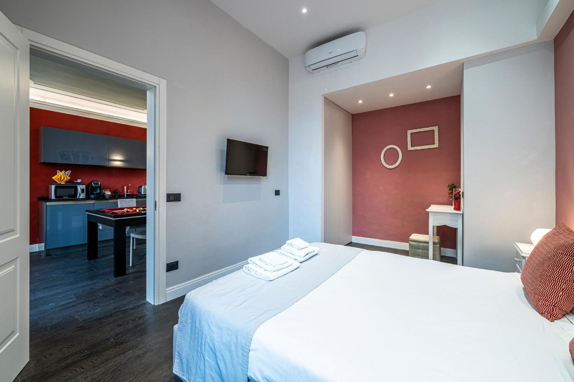 פירנצה Cherubini Palace Thematic Apartment מראה חיצוני תמונה