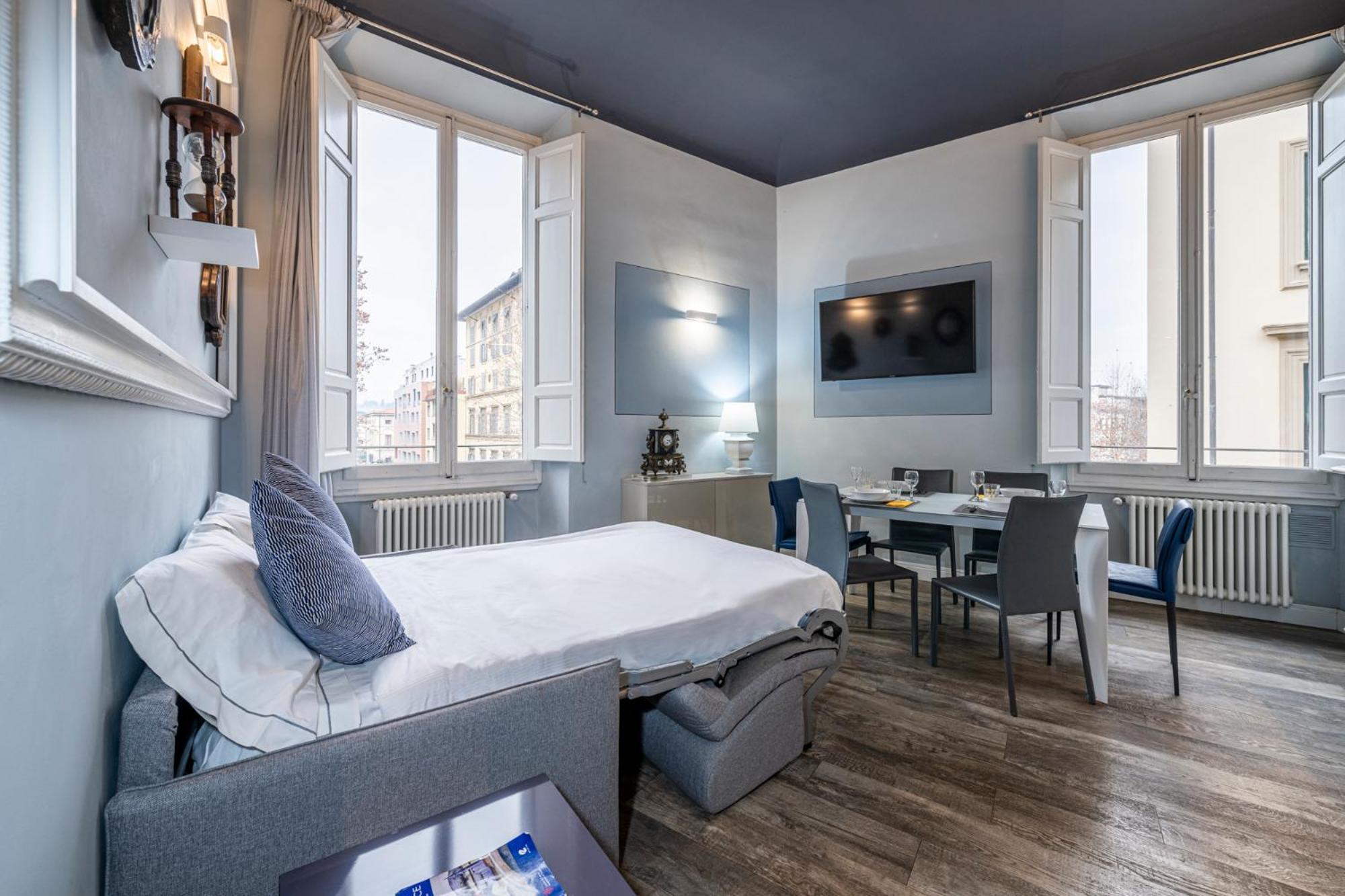 פירנצה Cherubini Palace Thematic Apartment מראה חיצוני תמונה