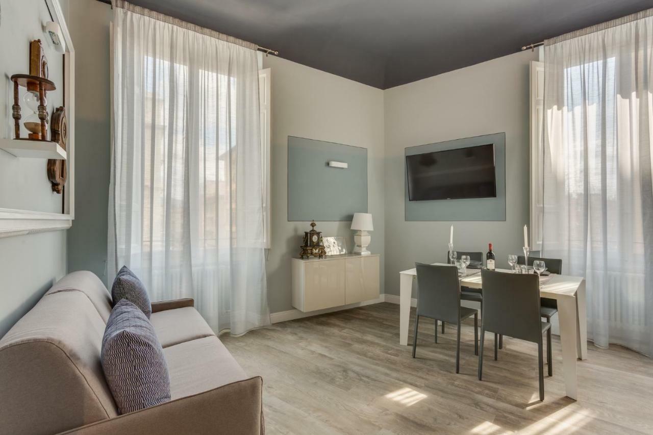 פירנצה Cherubini Palace Thematic Apartment מראה חיצוני תמונה