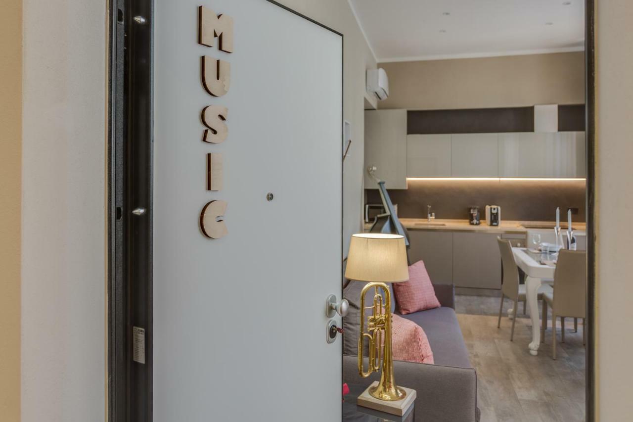 פירנצה Cherubini Palace Thematic Apartment מראה חיצוני תמונה